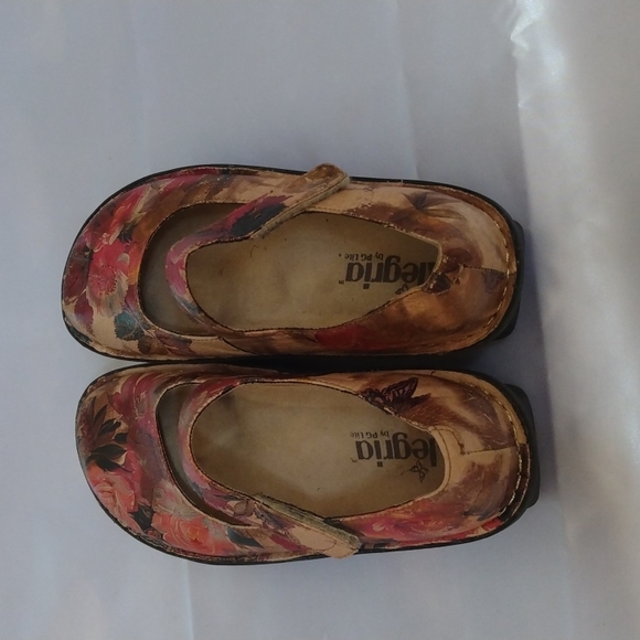 Alegria Shoes. - Picture 3 of 11